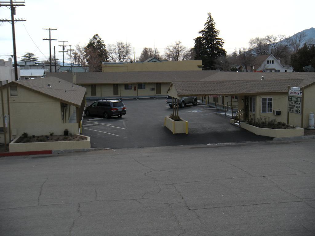 Lone Pine Budget Inn Kültér fotó