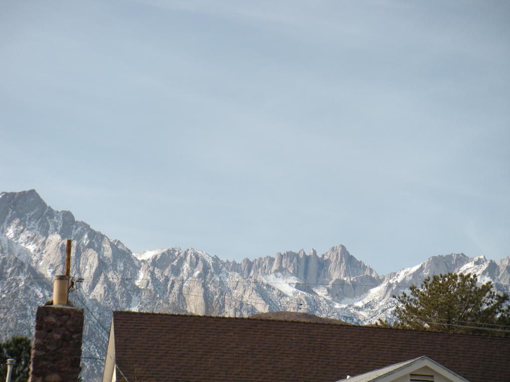 Lone Pine Budget Inn Kültér fotó